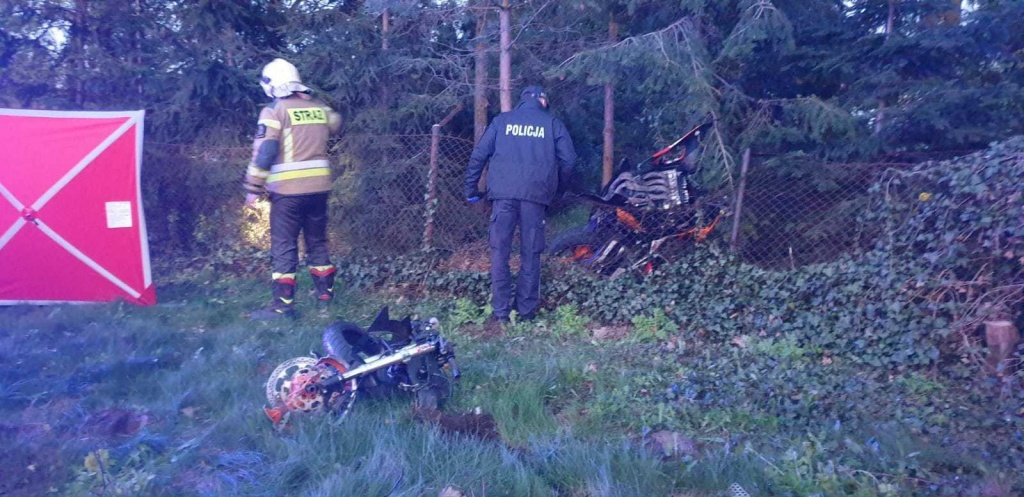 Śmiertelny wypadek w Aleksandrowie Łódzkim. Zginęły trzy osoby [aktualizacja] - Zdjęcie główne