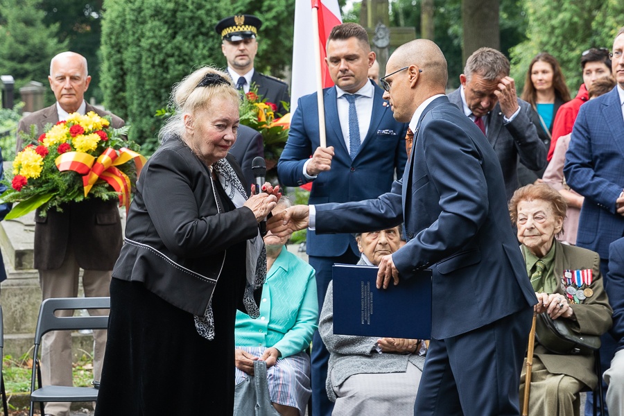 Łódź. 77. rocznica wybuchu Powstania Warszawskiego. W Łodzi uczczono pamięć Powstańców [zdjęcia]