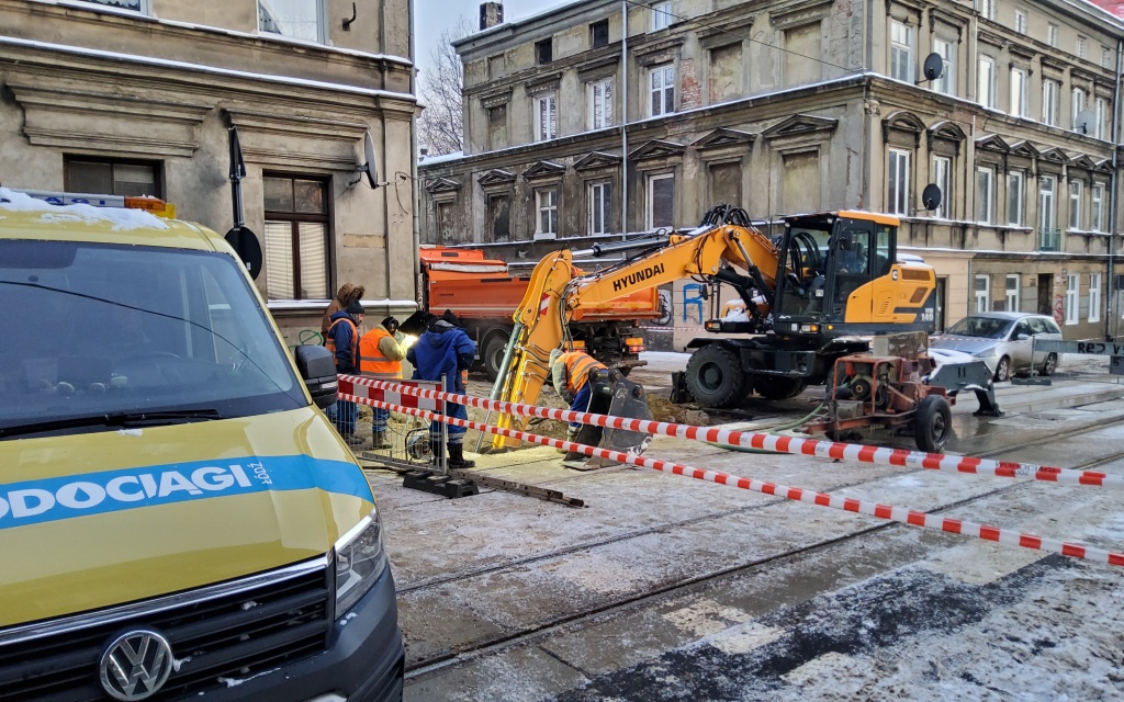 Jak postępują prace remontowe i kiedy możemy spodziewać się powrotu ruchu samochodowego i komunikacji miejskiej na tym fragmencie? (fot. ZWIK) |wiadomości łódzkie|Łódź|TuŁódź