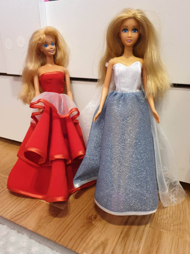 Małgorzata Łuczyńska z Łodzi szyje piękne ubranka dla lalek typu Barbie