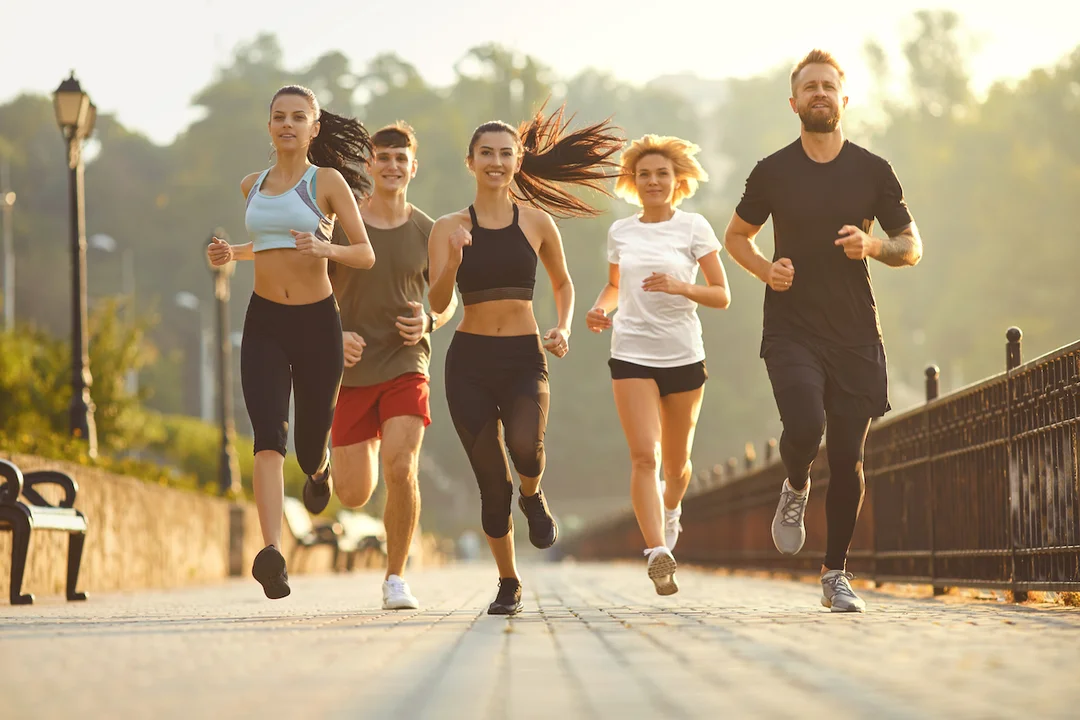 Jak rozpocząć przygodę z joggingiem? Poradnik dla początkujących - Zdjęcie główne