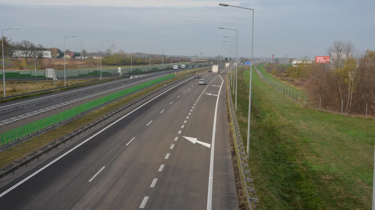 Autostrada Wolności ma być najszerszą drogą w Polsce. Na kiedy zaplanowano przebudowę A2? - Zdjęcie główne