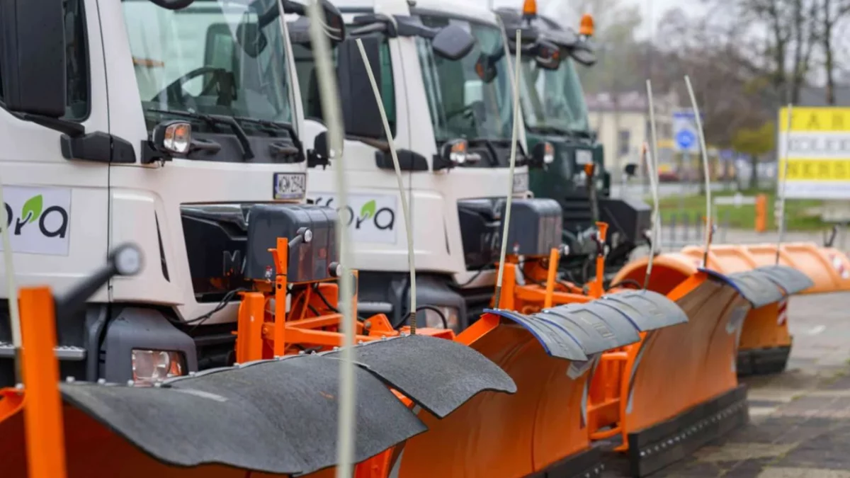 Łódź ma w tym sezonie mniej pługoposypywarek. Zmotoryzowani grzmią - Zdjęcie główne