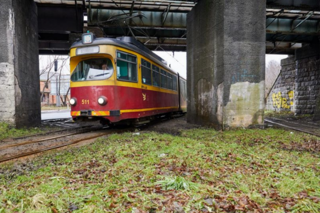 Łódź inwestuje w tramwaje. Ma powstać nowe torowisko na trasie z Łodzi do Konstantynowa Łódzkiego - Zdjęcie główne