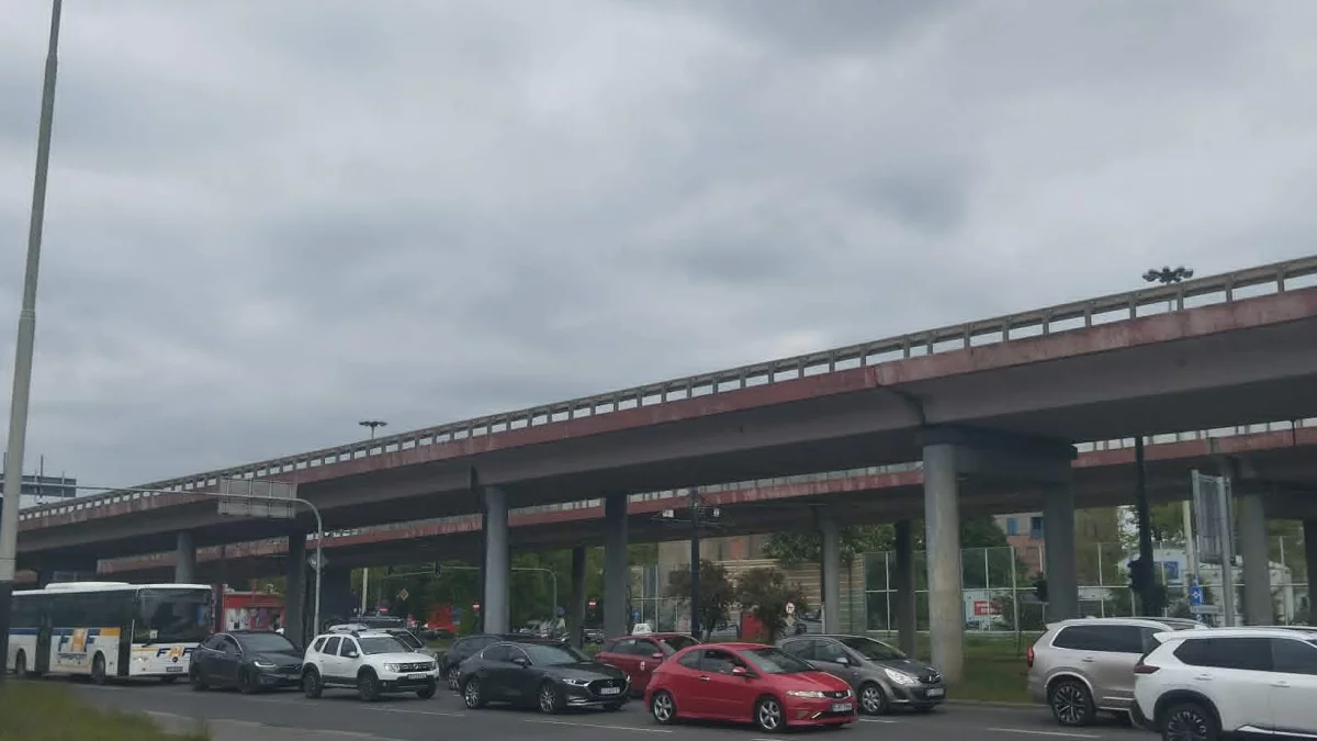 Estakada na Al. Włókniarzy do remontu po blisko 30 latach. Niektóre elementy są skorodowane