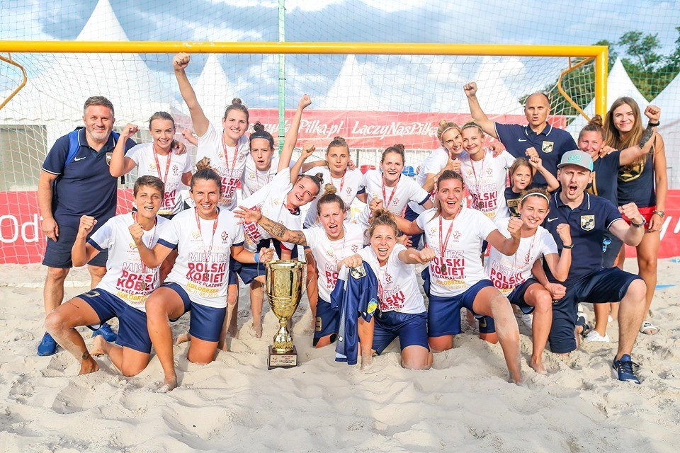 BEACH SOCCER: Do trzech razy sztuka? Miasto w końcu zauważyło sukces Lady Grembach Łódź! - Zdjęcie główne