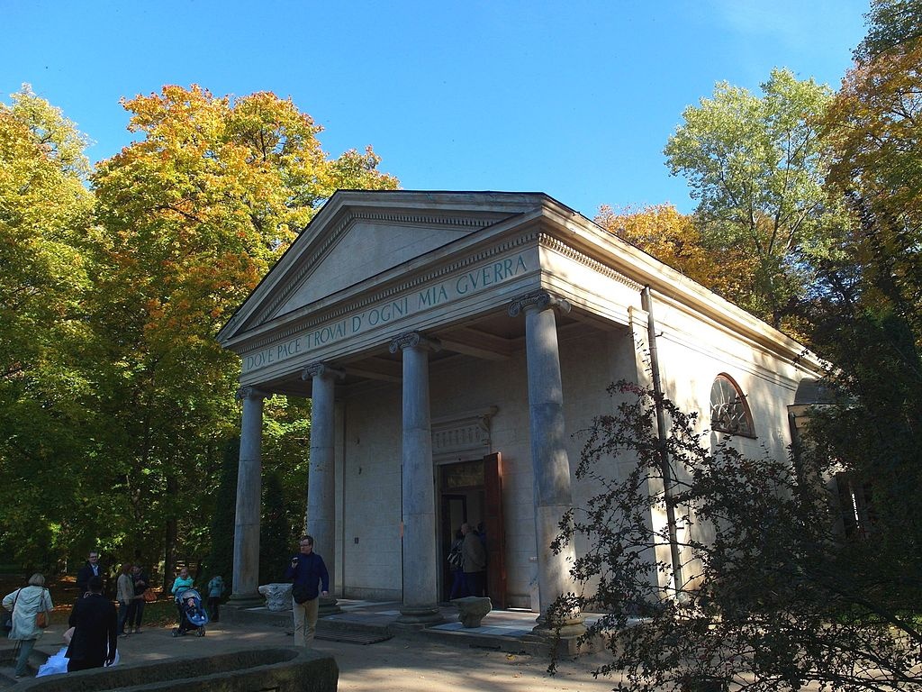 Romantyczny park w Arkadii | Mathiasrex, Maciej Szczepańczyk, CC BY-SA 3.0 <https://creativecommons.org/licenses/by-sa/3.0>, via Wikimedia Commons