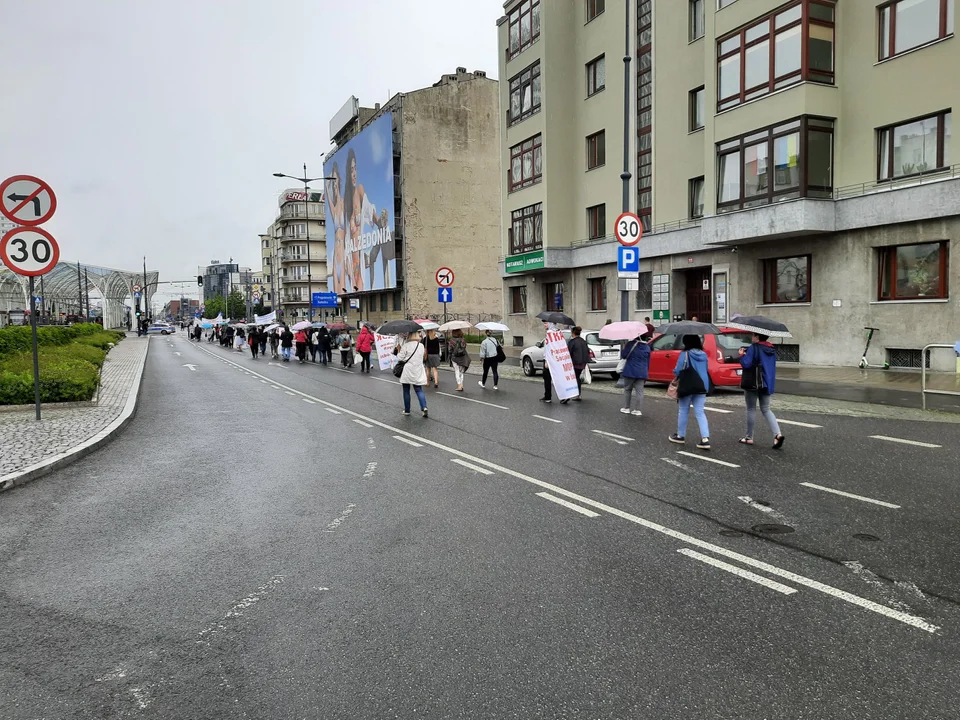 Strajk pracowników MOPS-u wciąż trwa. KLIKNIJ NA NASTĘPNE ZDJĘCIE