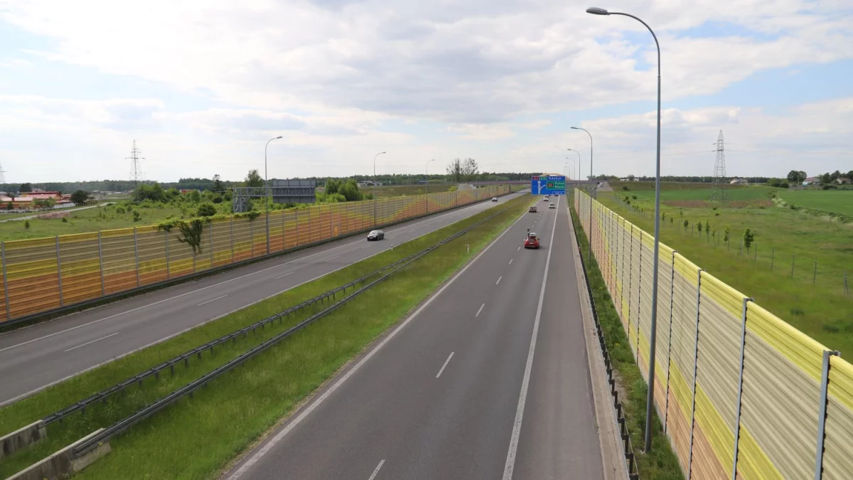 Na autostradzie A1 w Łódzkiem wybudują ekrany akustyczne. O to apelowali mieszkańcy - Zdjęcie główne