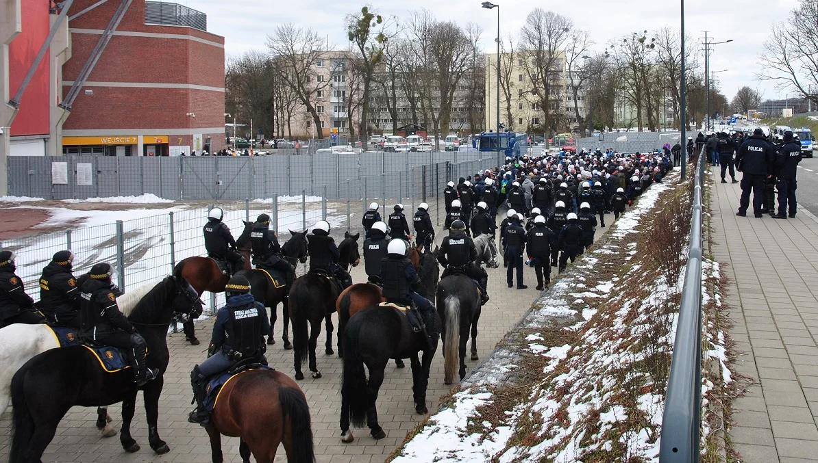 Na tym polega kibicowanie? Stadion Widzewa Łódź zdemolowany [zdjęcia] - Zdjęcie główne