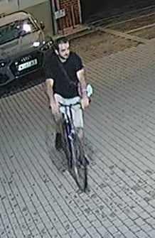 Złodziej Łódź. Ukradli rower przy ul. Sienkiewicza w Łodzi. Rozpoznajesz? (fot. Policja Łódzka)