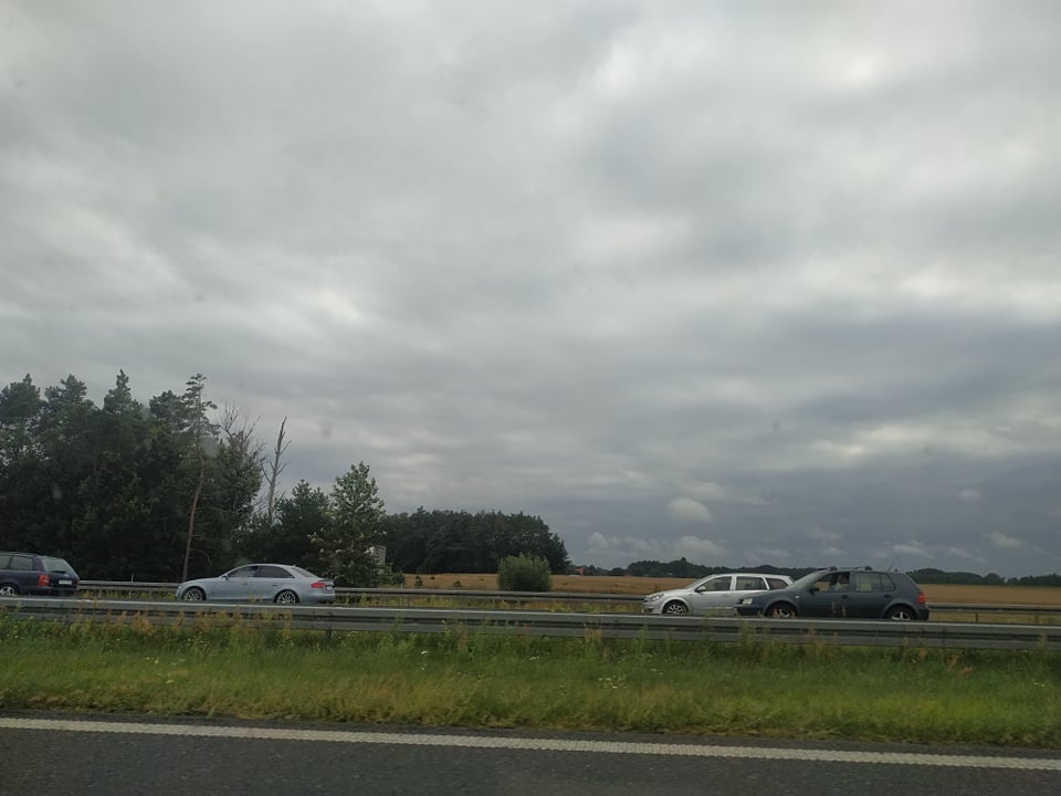 Gigantyczne korki na autostradzie A1! Łodzianie wracają do domu z wakacji [zdjęcia] (fot. Czytelnik)