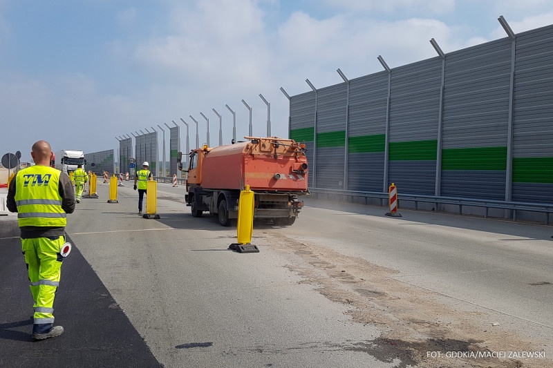 Autostrada A1. Od wtorku, 1 czerwca kierowcy mogą liczyć na skrócenie czasu przejazdu na odcinku między Piotrkowem Trybunalskim a Kamieńskiem (fot. GDDKiA) |wiadomości łódzkie | Łódź | TuŁódź)