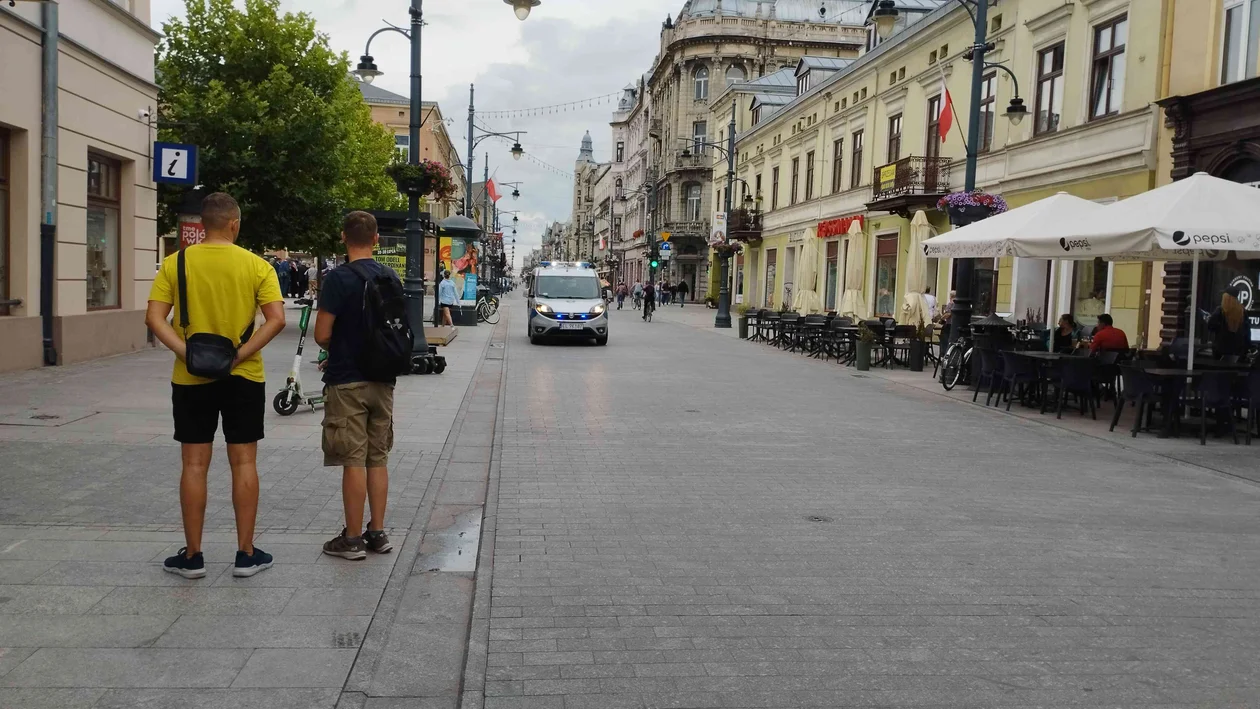 Godzina "W" w Łodzi. "Naprawdę nie wiecie, po co te syreny?!" [zdjęcia] - Zdjęcie główne