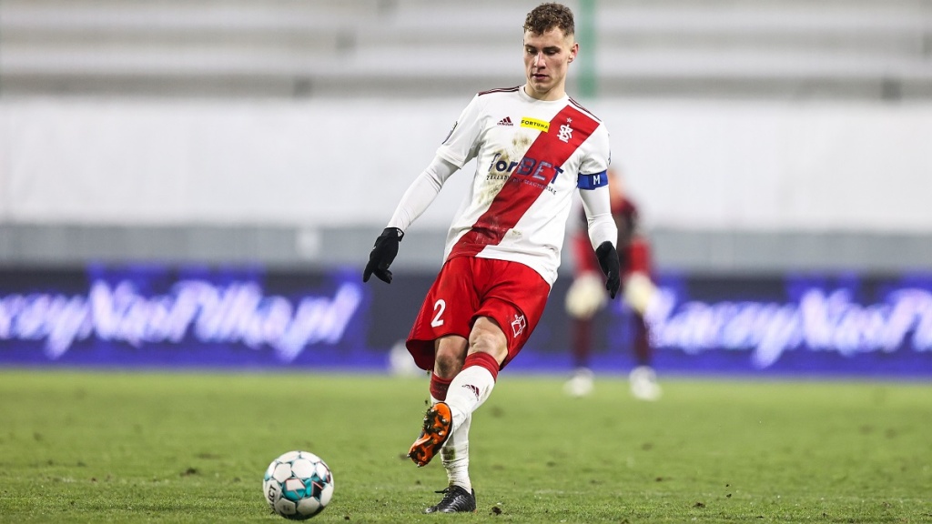 Jan Sobociński (22 l.) / ŁKS Łódź / Środkowy obrońca / Wartość (wg. Transfermartk): 250 tys. euro / Po sezonie przechodzi do Charlotte FC