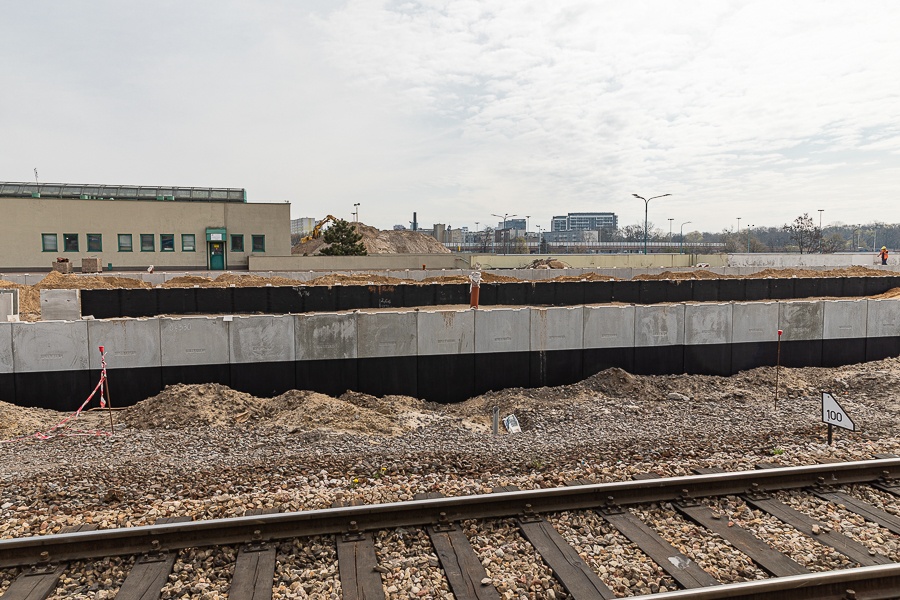 Remont dworca Łódź Kaliska. Trwają prace m.in. przy remoncie peronów i wiaduktów (fot. Michał Pietrzak - redakcja TuŁódź) |wiadomości łódzkie | Łódź | TuŁódź