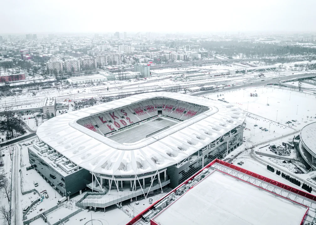 Piękny widok na Stadion Króla z lotu ptaka