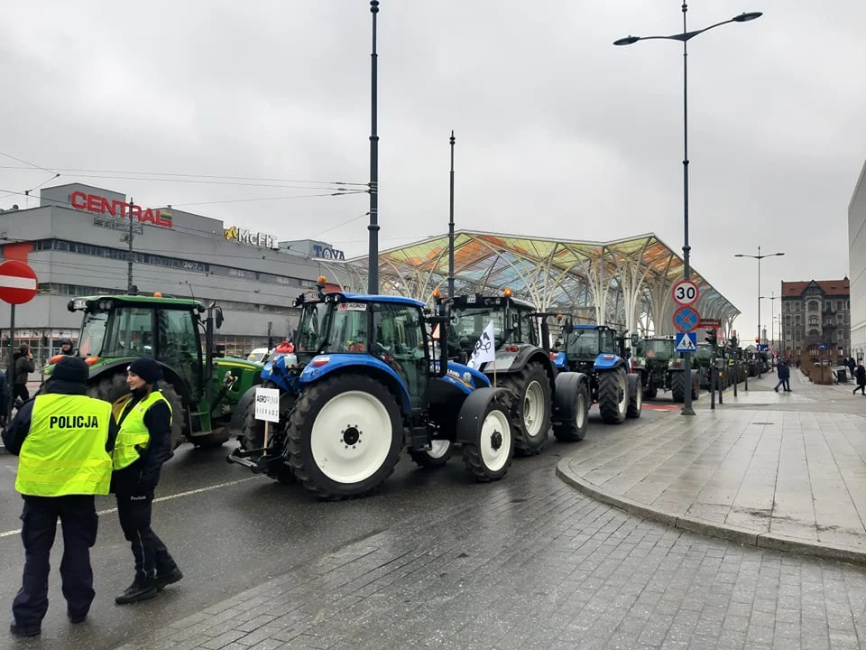 Protest rolników w Łodzi. Traktory zablokowały centrum miasta