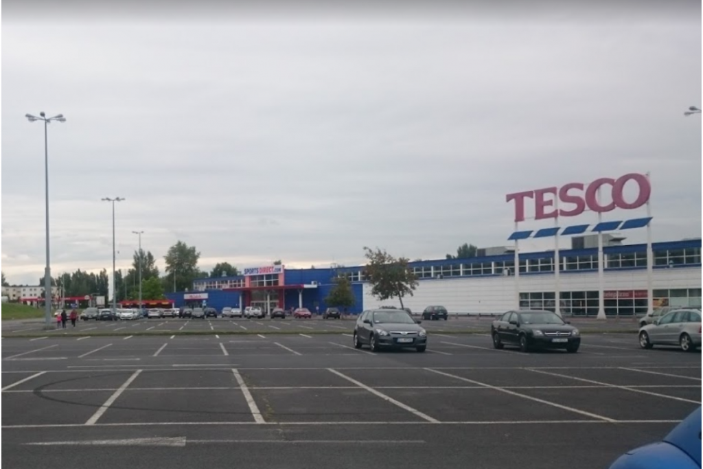 Mieszkańcy nie zrobią już zakupów w Tesco na Widzewie. Niespodziewanie zamknięcie - Zdjęcie główne