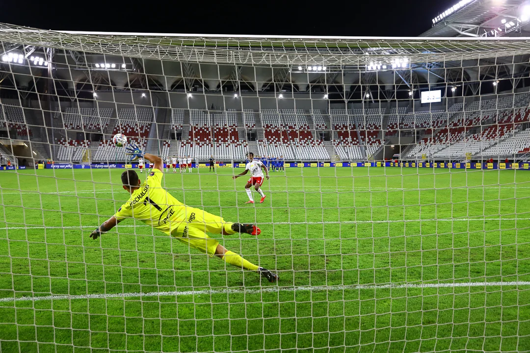 ŁKS Łódź poszedł w ślady Widzewa i przegrał po rzutach karnych - Zdjęcie główne