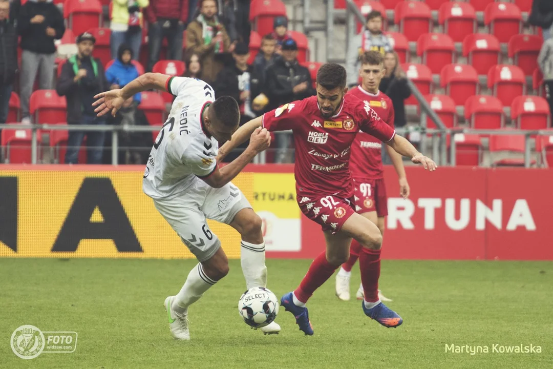 Pawłowski daje zwycięstwo w końcówce! Widzew Łódź wygrywa arcyważny mecz z GKS-em Tychy! - Zdjęcie główne