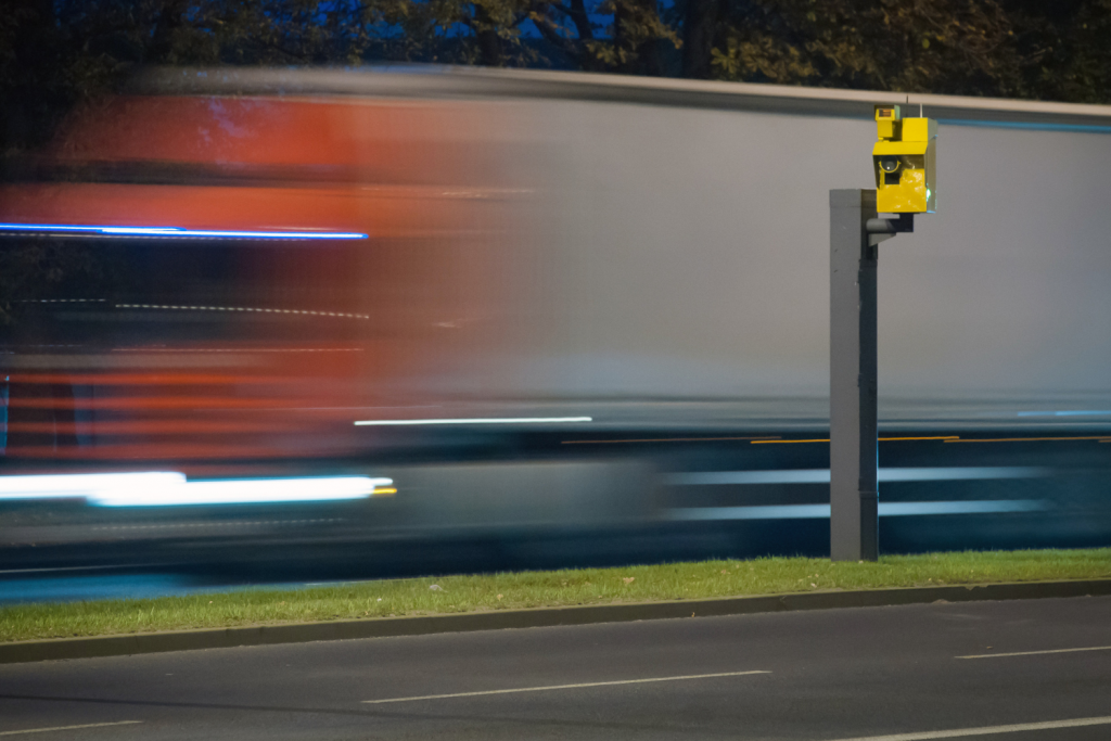 Zbliża się termin montażu dwóch fotoradarów w Łodzi. Gdzie będą czyhały na kierowców?  - Zdjęcie główne