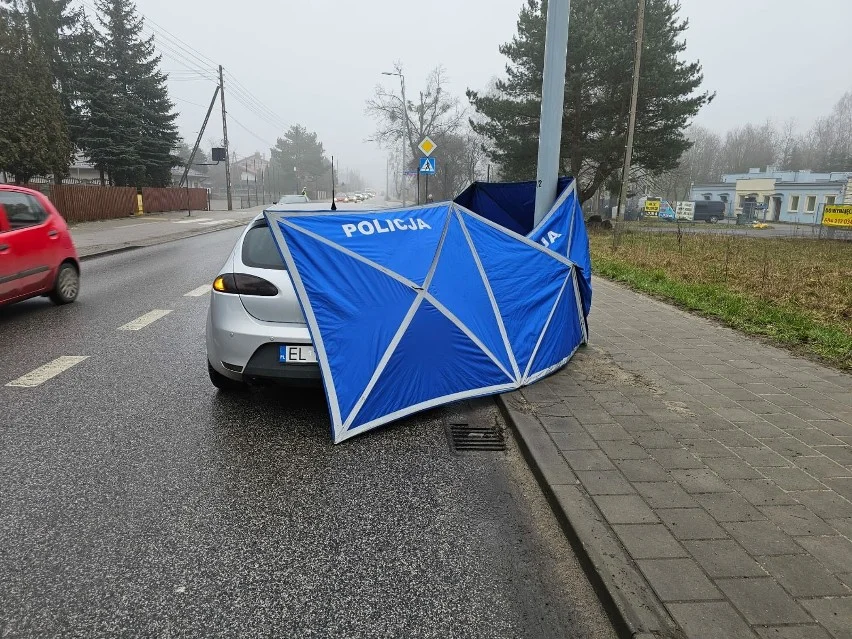 Tragiczny wypadek na Rokicińskiej w Łodzi. Zginął 72-letni mężczyzna. Chciał przejść przez jezdnię... [ZDJĘCIA] - Zdjęcie główne