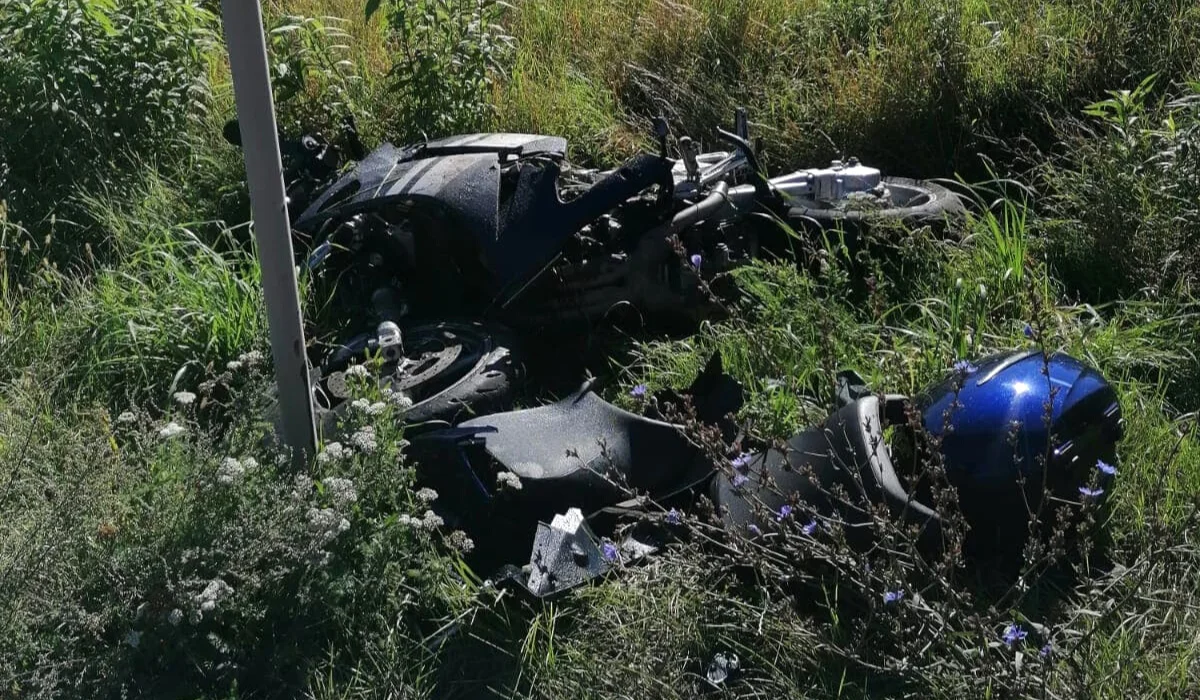 Śmiertelny wypadek pod Zgierzem. Nie żyje motocyklista - Zdjęcie główne