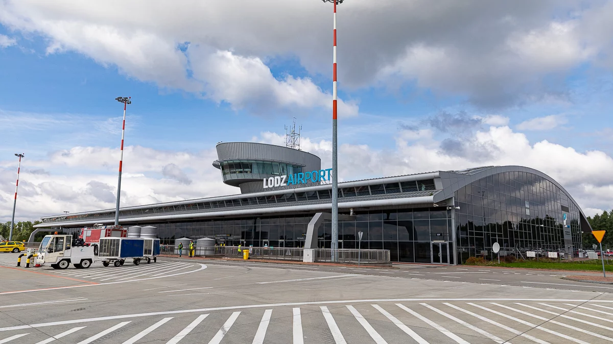 Rekordu nie ma, ale jest wzrost. Lotnisko w Łodzi wyprzedziło Lublin i Bydgoszcz - Zdjęcie główne