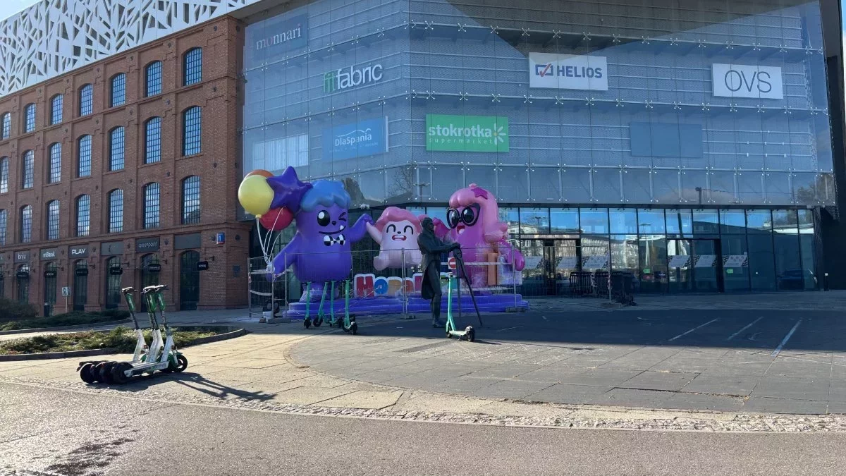 To pierwszy taki sklep w Łodzi. Niedrogie ubrania dla całej rodziny i codziennie inny asortyment