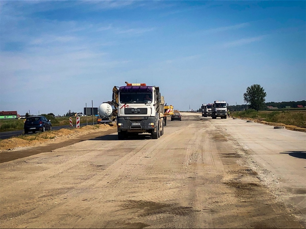 Ta droga połączy północ z południem Polski. Autostrada A1 w budowie [ZDJĘCIA]  - Zdjęcie główne