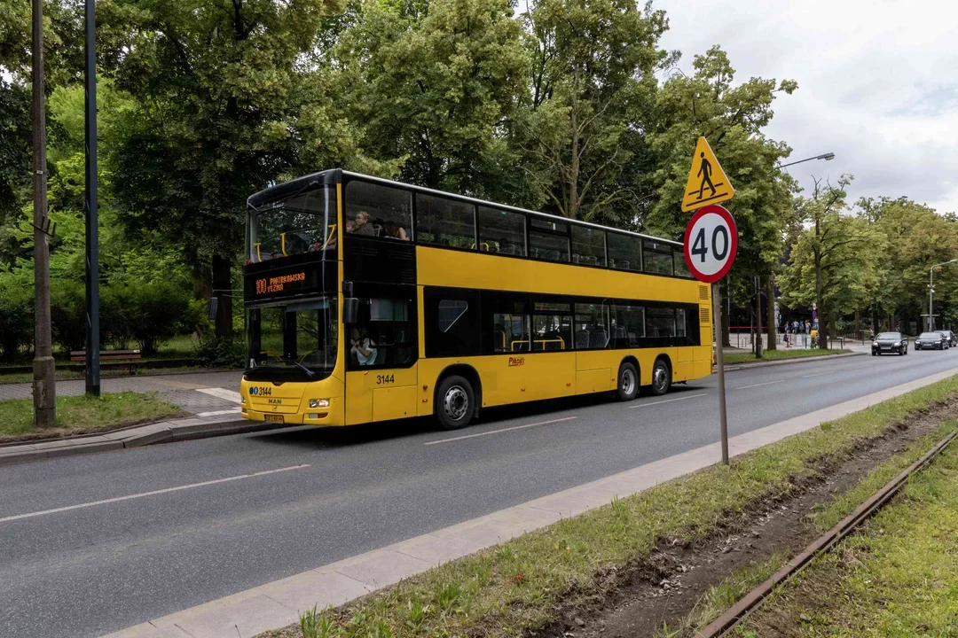 Piętrowy, żółty i jeszcze do niedawna jeździł po Berlinie! Sprawdź, kiedy go złapiesz na Łódzkich Liniach Turystycznych [ZDJĘCIA] - Zdjęcie główne