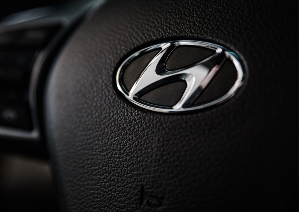 8. HYUNDAI - 284 SKRADZIONE AUTA