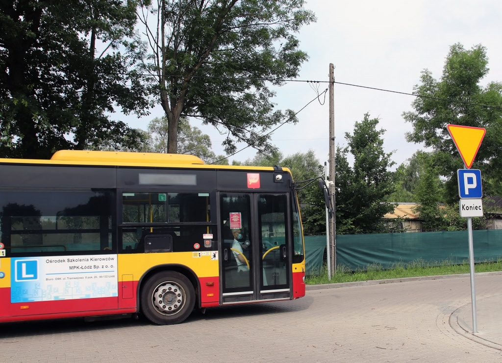 MPK-Łódź. Wiek to tylko liczba. Zawodowa rewolucja pani Elżbiety. Będzie prowadzić autobusy - Zdjęcie główne