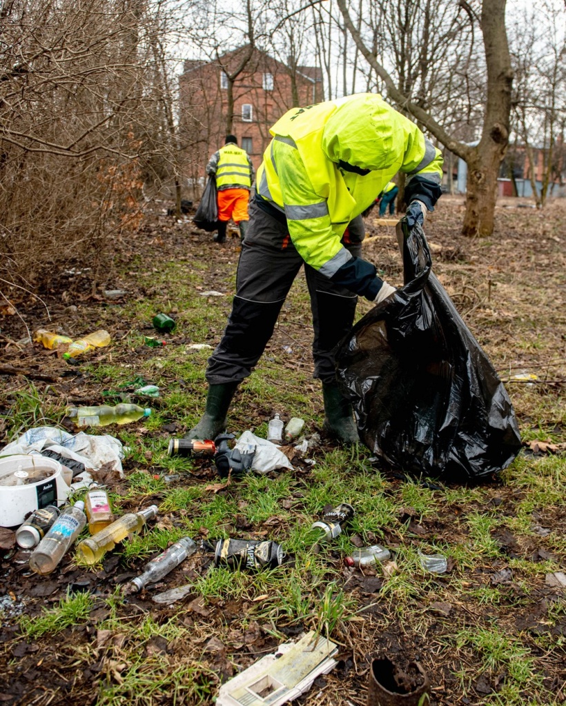 Dzikie wysypiska śmieci w Łodzi to problem, w rozwiązaniu którego magistratowi mogą pomóc sami mieszkańcy Łodzi (fot. UMŁ) |wiadomości łódzkie|Łódź|TuŁódź