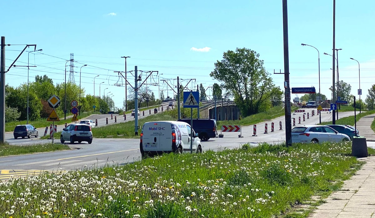 Łamanie przepisów i stłuczki na Dąbrowskiego-Gojawiczyńskiej. Tam łatwo o wypadek - Zdjęcie główne