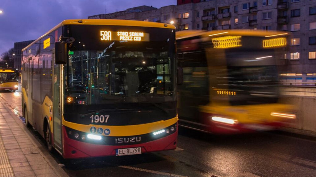 Ważne! Zmiany w komunikacji miejskiej i na drogach w związku z zamknięciem cmentarzy - Zdjęcie główne