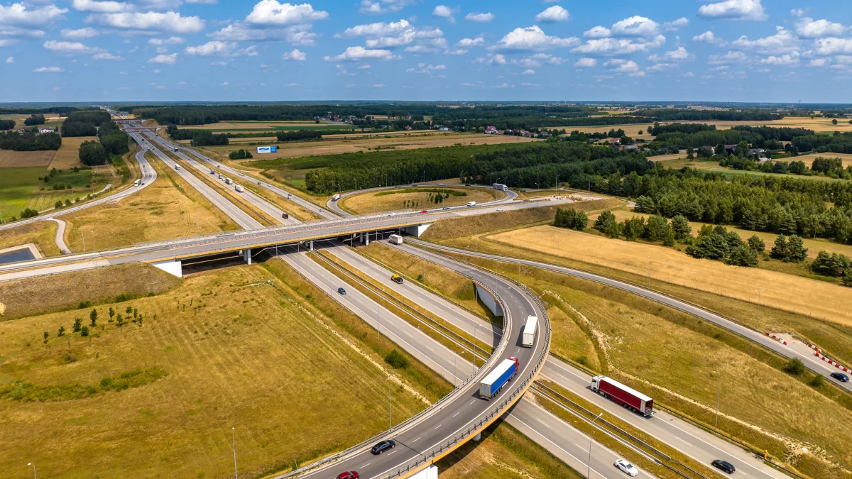 Będą utrudnienia dla kierowców na autostradzie A2 i drodze ekspresowej S8. Sprawdź, gdzie i kiedy - Zdjęcie główne