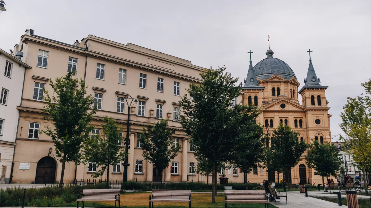 Budynek przy placu Wolności czeka metamorfoza. Rewitalizacja wyniesie ponad 100 milionów złotych - Zdjęcie główne