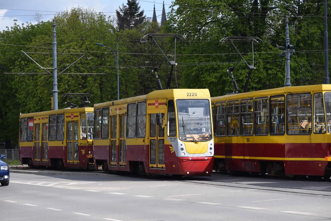 Tramwaje MPK Łódź nie mogły wyjechać z zajezdni, bo zabrakło prądu. ”Nie kursują tramwaje” - Zdjęcie główne