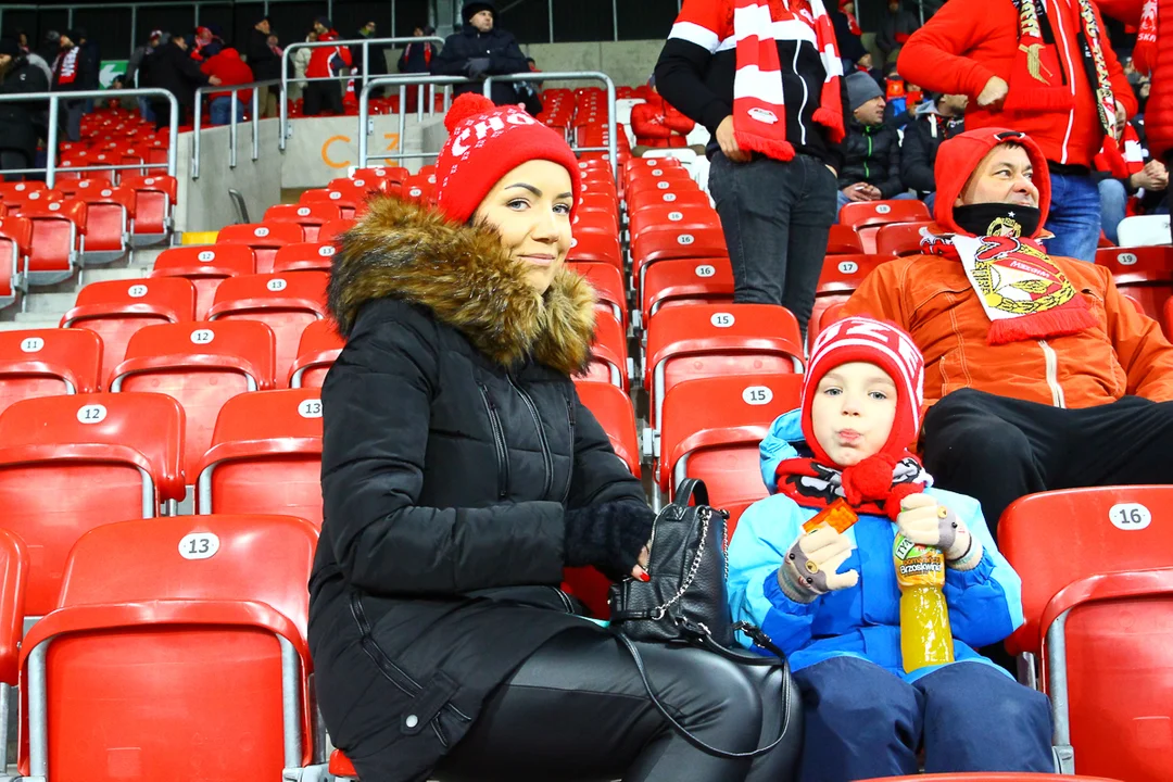 Kibice na meczu Widzew Łódź - Wisła Kraków [2.12.2021]