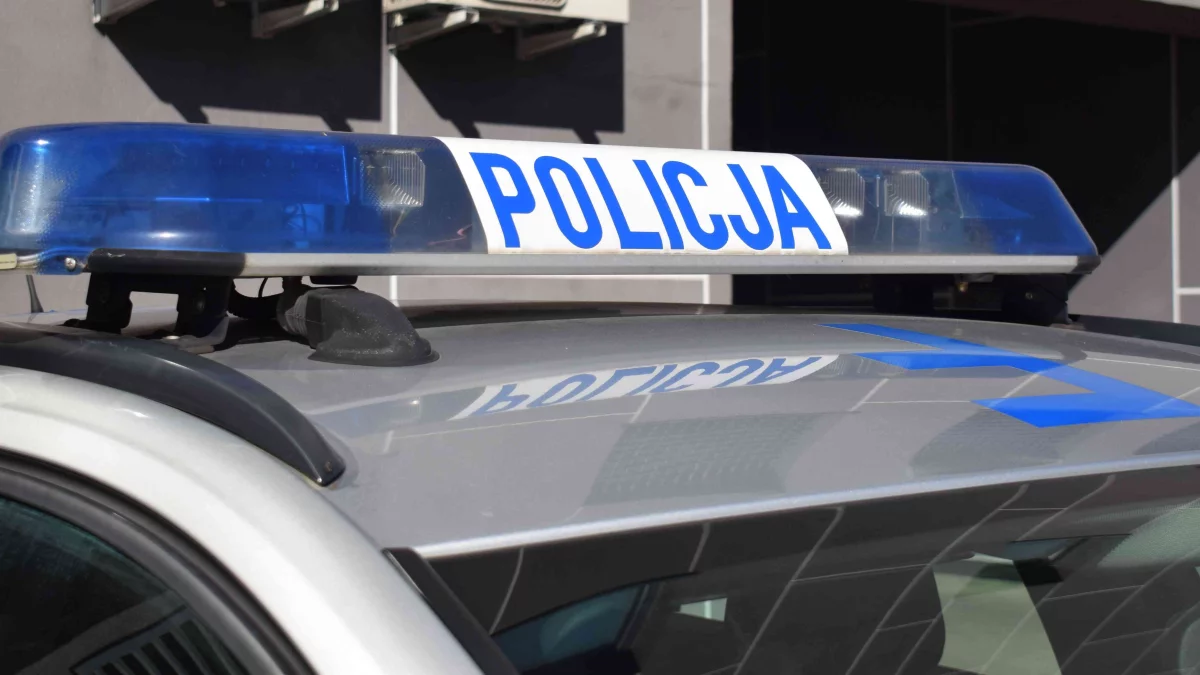 Groźny wypadek w Śródmieściu. Kierowca trafił do szpitala
