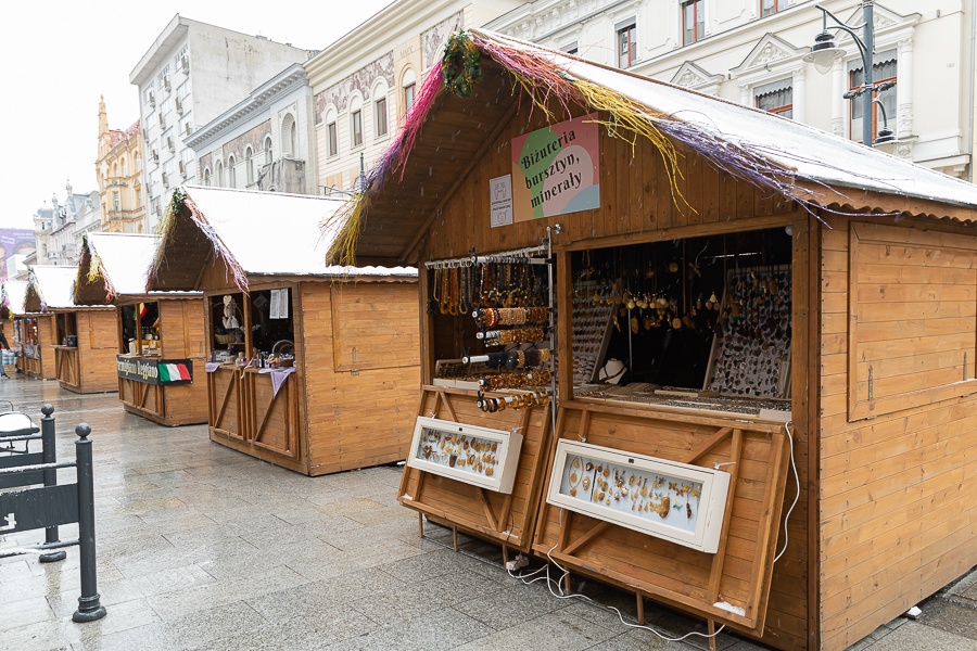 Tak prezentuje się tegoroczny Jarmark Wielkanocny na ul. Piotrkowskiej w Łódź (fot. Michał Pietrzak - TuLodz.pl) |wiadomości łódzkie|Łódź|TuŁódź