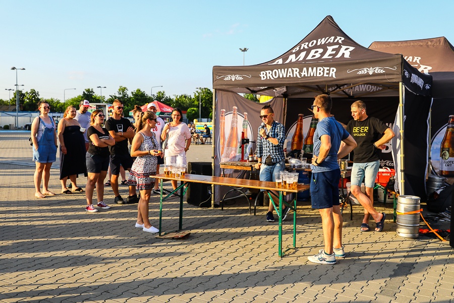 Wielka Szama Łódź. Trwa największy Zlot Foodtrucków w Łodzi. Zobacz! (fot. Michał Pietrzak - TuŁódź.pl)