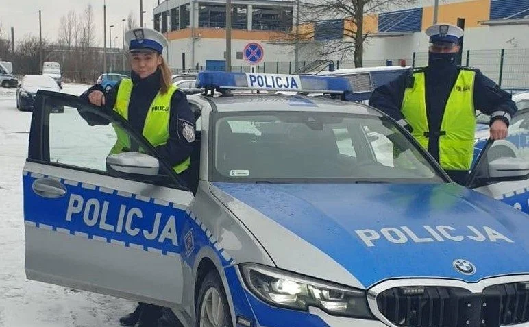 Bezczelna kradzież na łódzkim Widzewie! Policjanci gnali za złodziejem ciastek - Zdjęcie główne