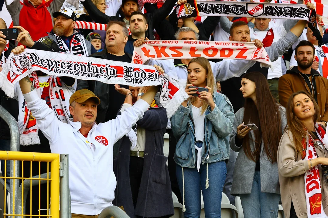 Kibice ŁKS-u Łódź licznie wsparli piłkarzy. Stadion Króla w czołówce - Zdjęcie główne