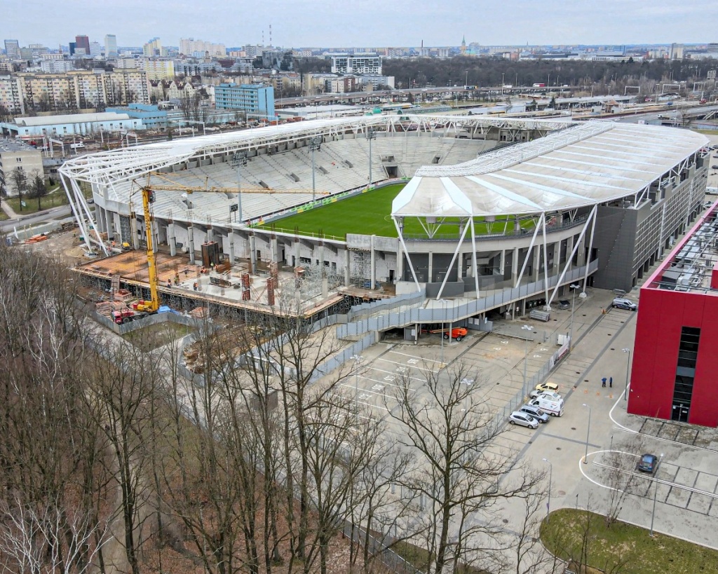 Stadion ŁKS-u Łódź ma być jednym z najładniejszych obiektów w Polsce. Koniec rozbudowy łódzkiego obiektu ma nastąpić już w tym roku! (fot. lodz.pl)