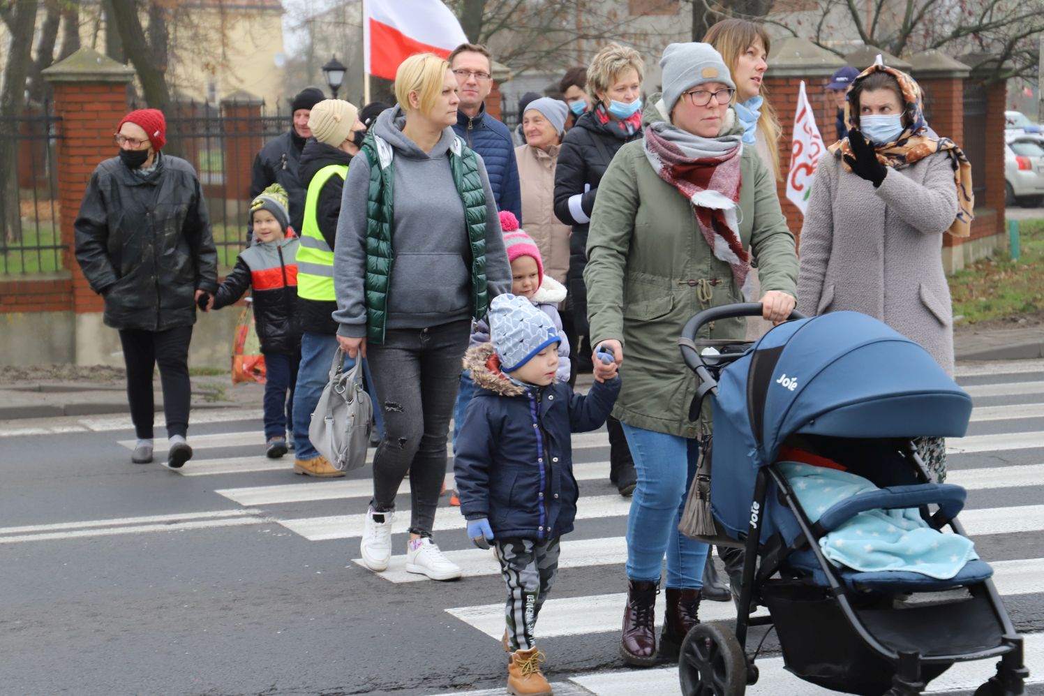 W piątek mieszkańcy gminy Bedlno (pow. kutnowski) protestowali żądając poprawy bezpieczeństwa po niedawnym śmiertelnym wypadku