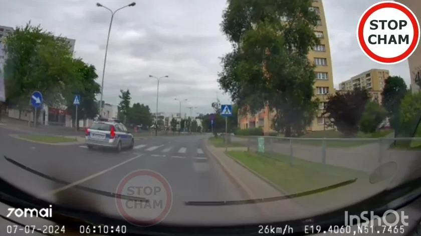 Łódź: Czy policjantom należy się mandat? Nagranie ze Stop Cham bada policja [WIDEO] - Zdjęcie główne