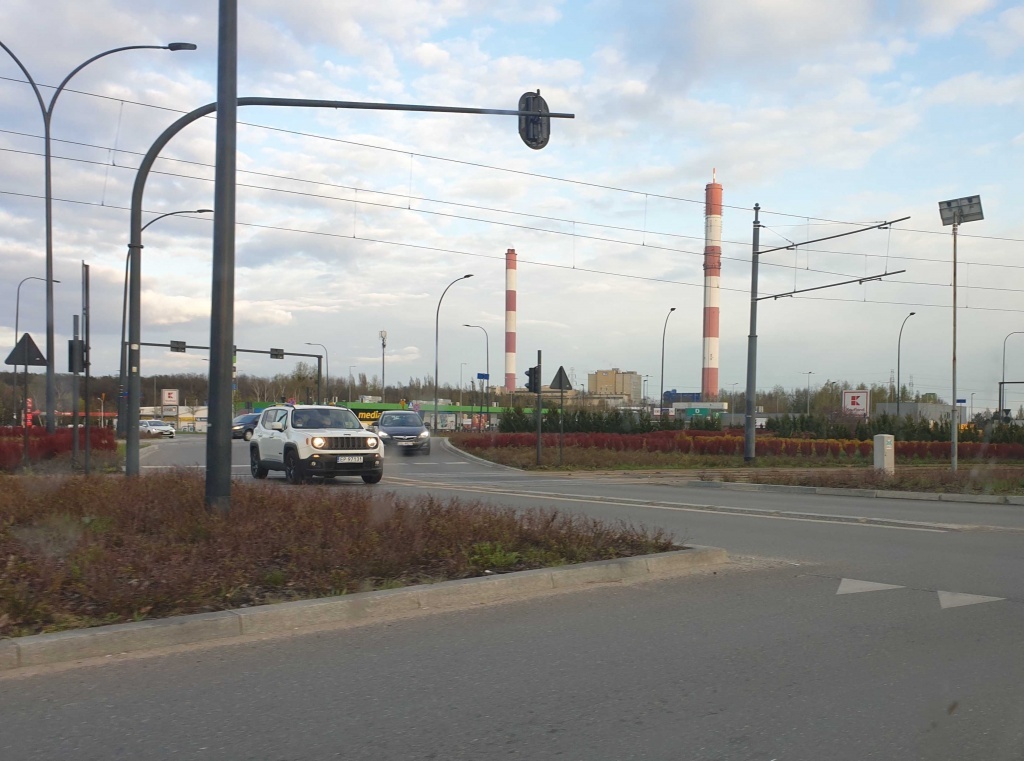 Rondo Sybiraków Łódź. Lawina komentarzy po naszym materiale dotyczącym sygnalizacji świetlnej na skrzyżowaniu (fot. Joanna Chrzanowska - redakcja TuŁódź) |wiadomości łódzkie | Łódź | TuŁódź